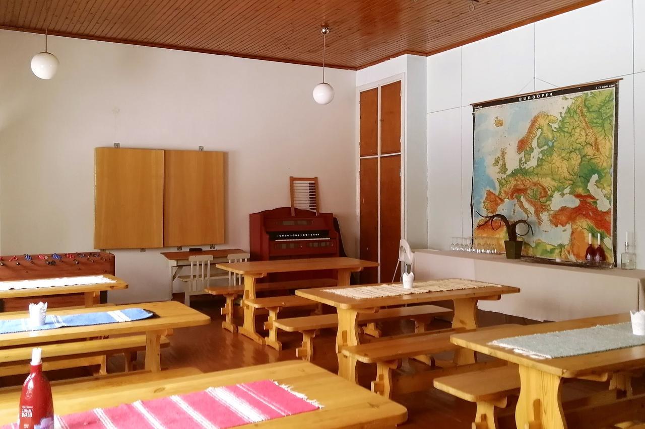 Vanhan Koulun Majatalo-Old School Guest House Колинкюла Экстерьер фото